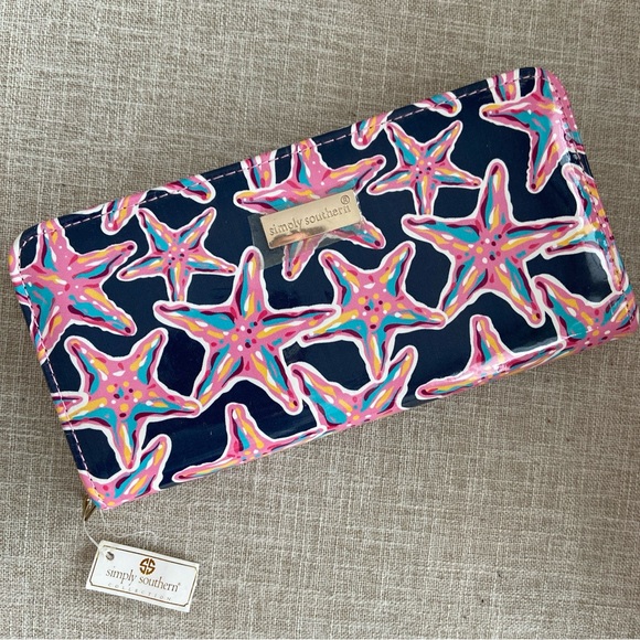 NWT! Simply Southern Wallet / Clutch Large Zip Accordion Starfish Blue Pink Gold - Picture 1 of 10